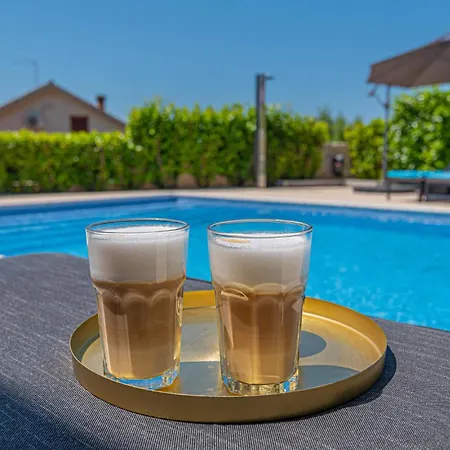 Lovely Home In Tribunj With Wifi Vikendica Tribunj (Sibenik-Knin)